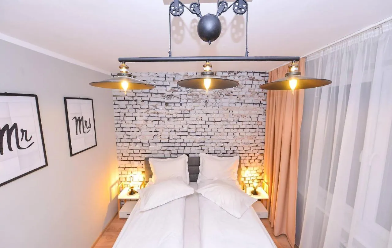 Athene Apartment - Cismigiu Gardens Bucarest Romania