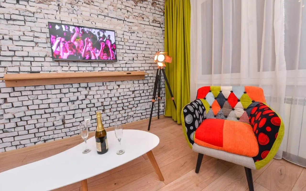 Athene Apartment - Cismigiu Gardens Bükreş